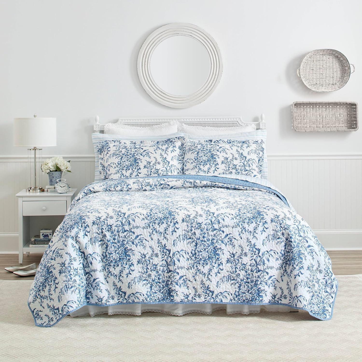 Laura Ashley 185748 Bedford Cotton Reversible Quilt Set, King Blue