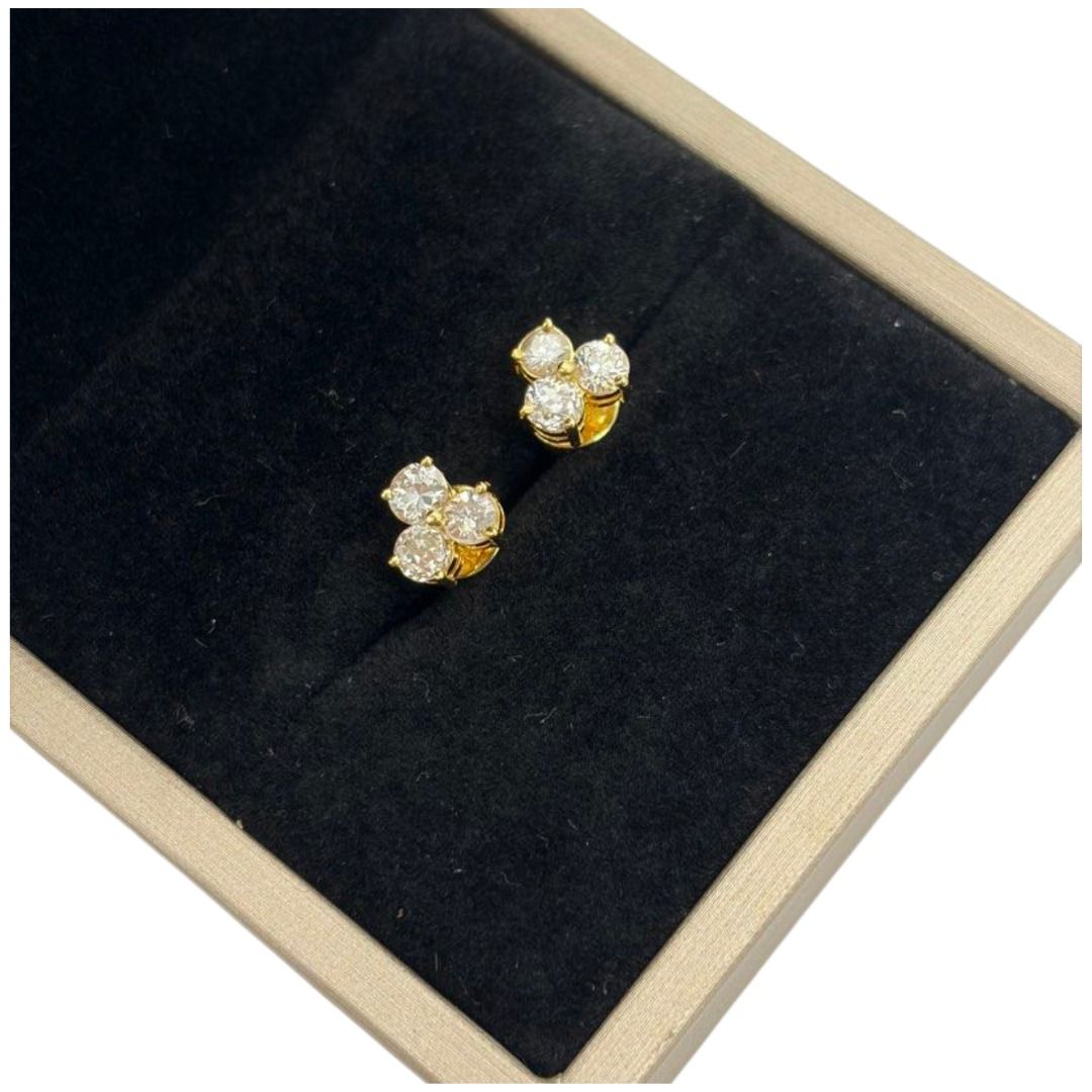 850 Yellow Gold Natural Diamond Earring