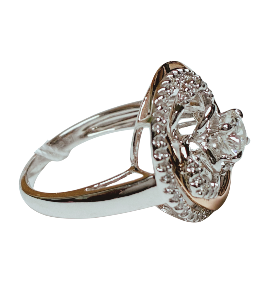 750WG 2 Tone Diamond Ladys Ring 5.0GM