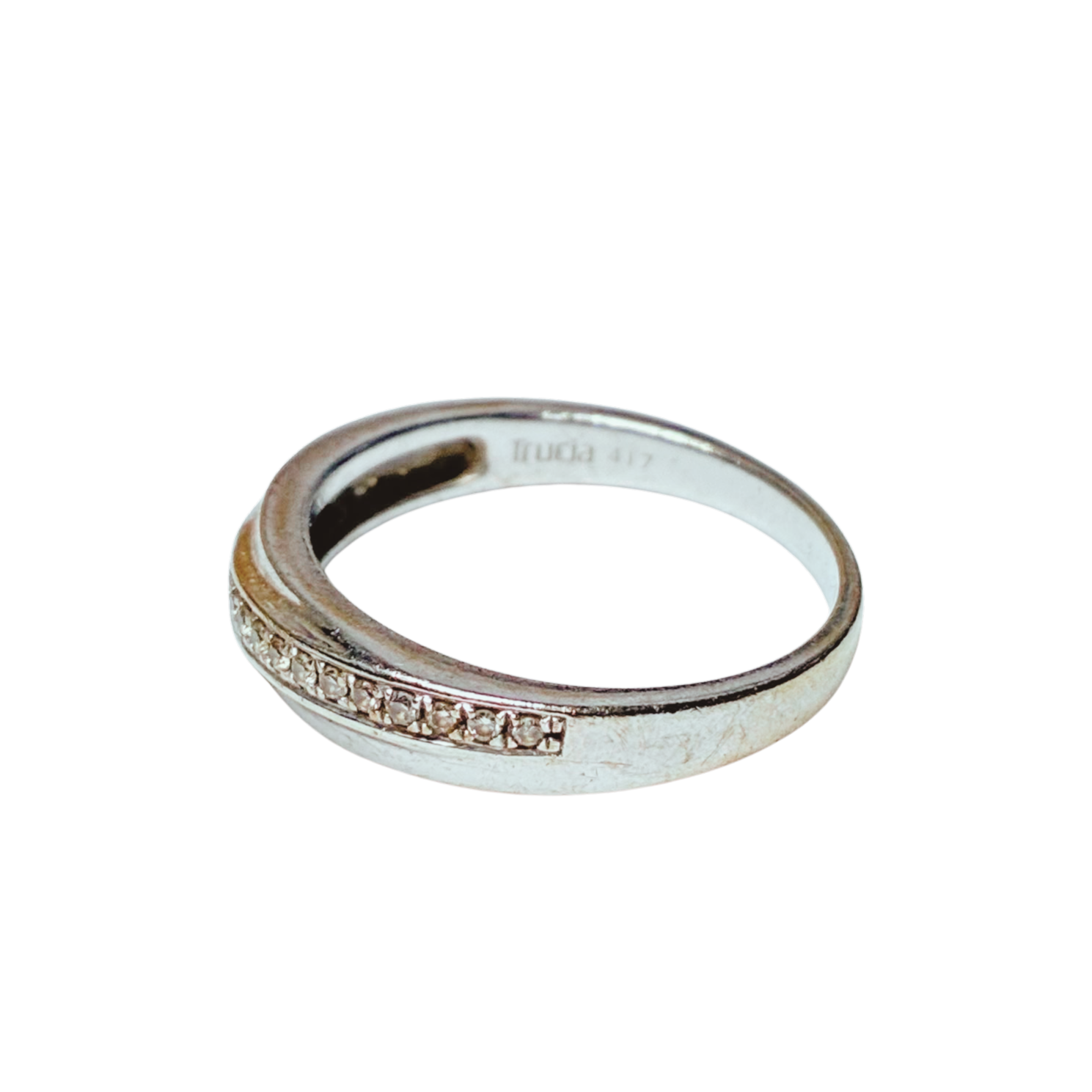 10K White Gold Diamond Ring 2.5GM Secondary image