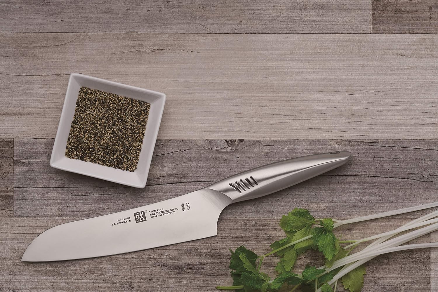 Zwilling Twin Fin II Chef's Knife 20CM Secondary image