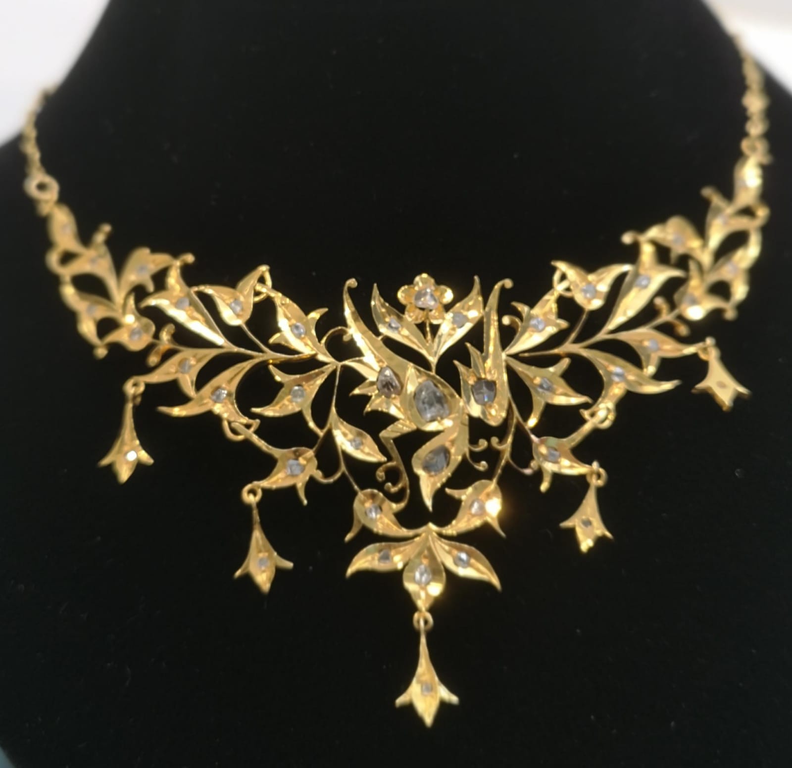 YG Peranakan Intan Diamond Necklace – Cash Converters