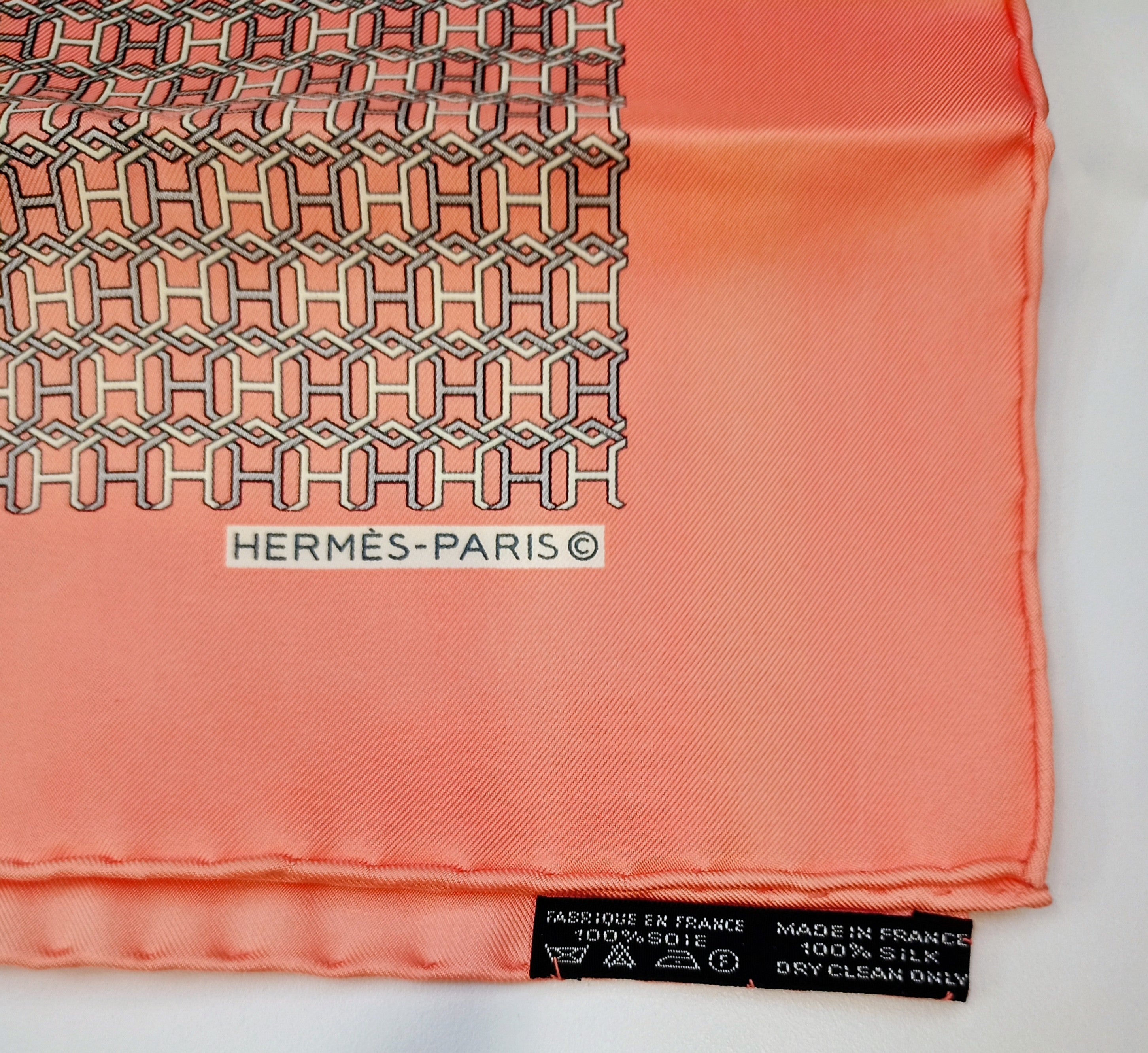 Hermes Scarf-Silk 42cm X 42cm Secondary image