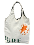 Hunting World Live The Adventure Tote bag