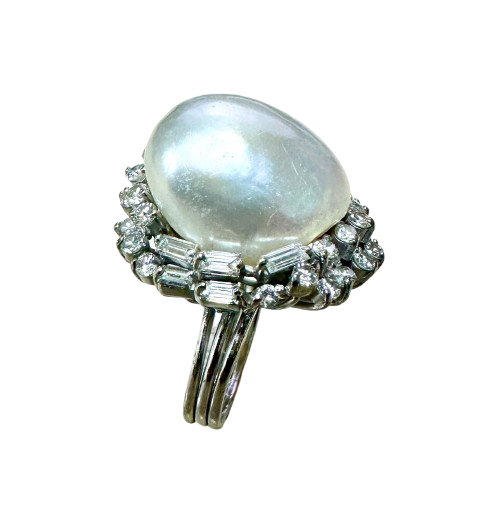 White Gold Pearl Diamond Lady Ring