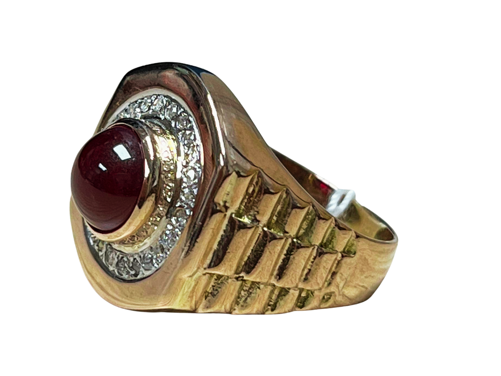 750YG Red Stone And Diamond Mens Signet Style Ring 8.9GM