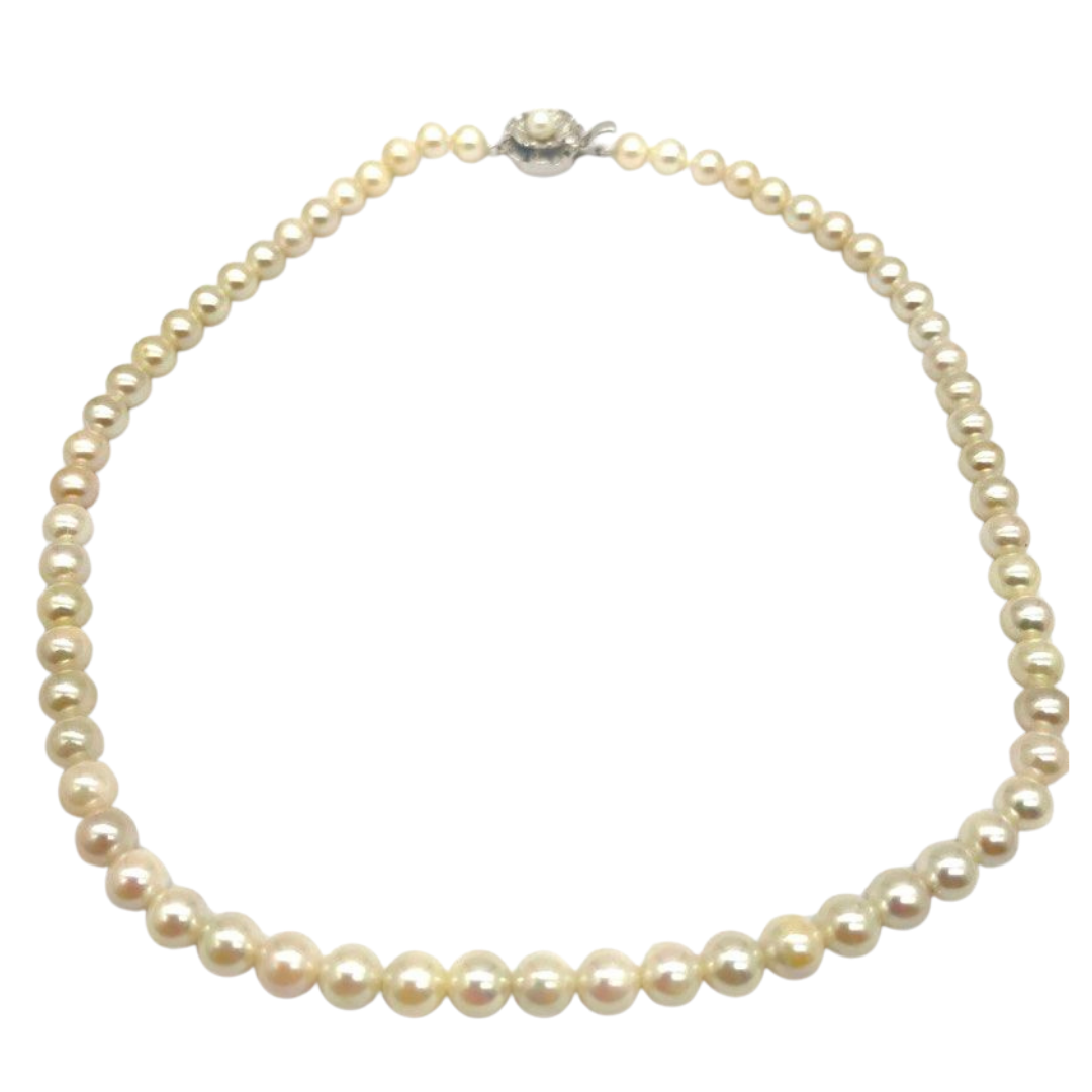 White Pearl Necklace Secondary image
