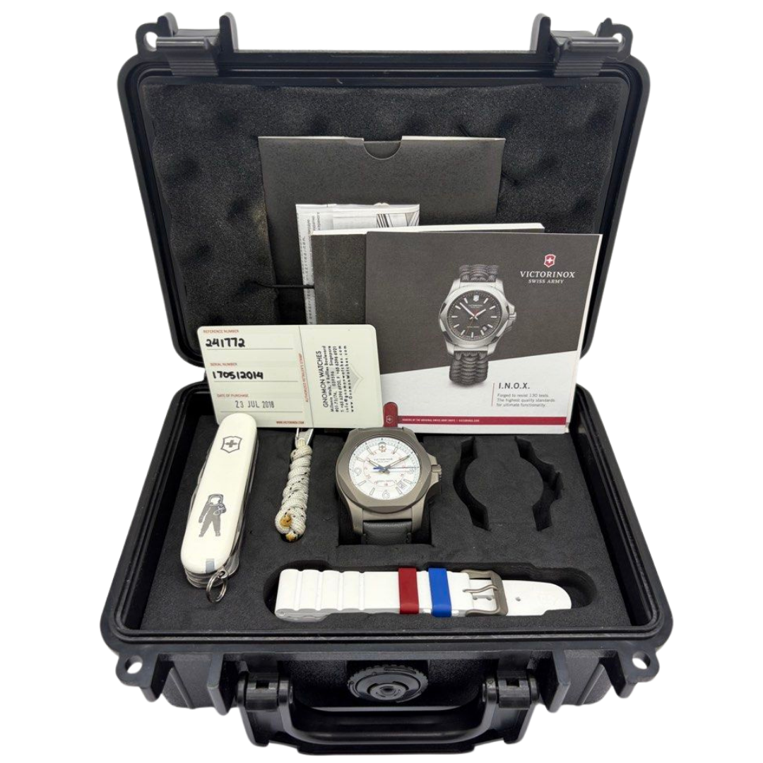 Victorinox Swiss Army 43mm Quartz Titanium Case White Dial Watch 241772 Secondary image