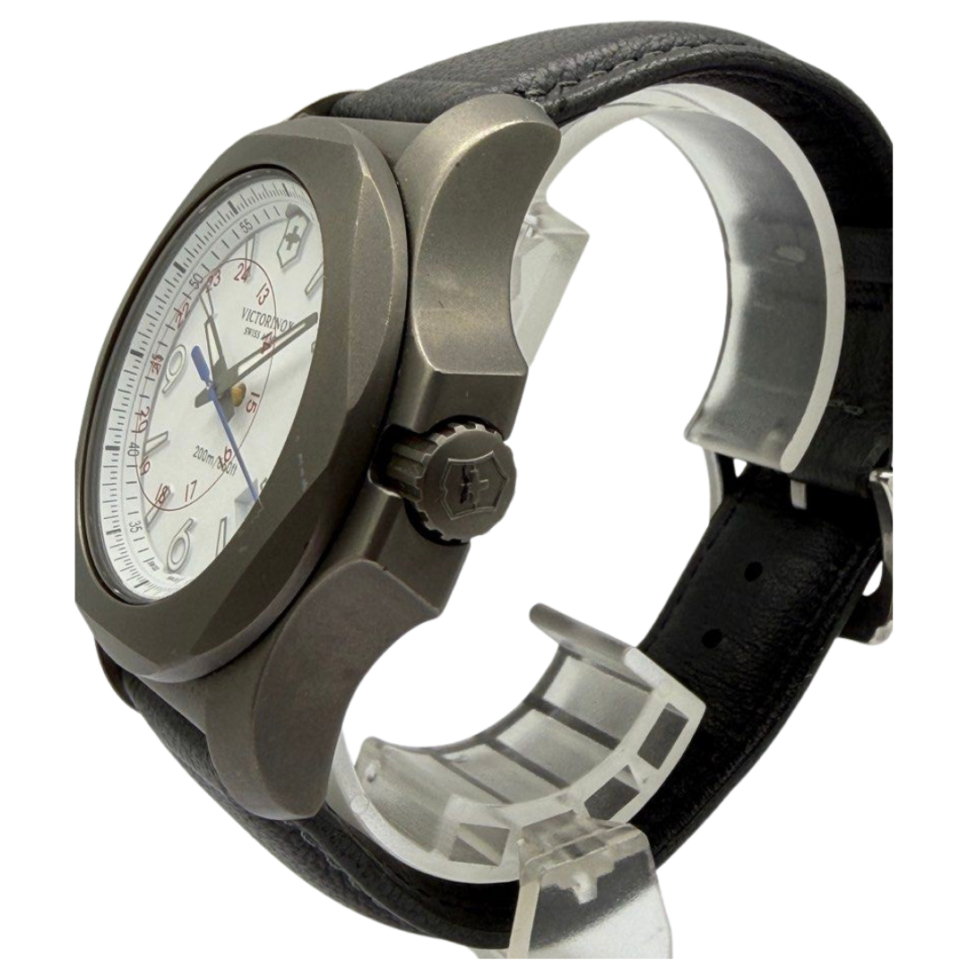 Victorinox Swiss Army 43mm Quartz Titanium Case White Dial Watch 241772