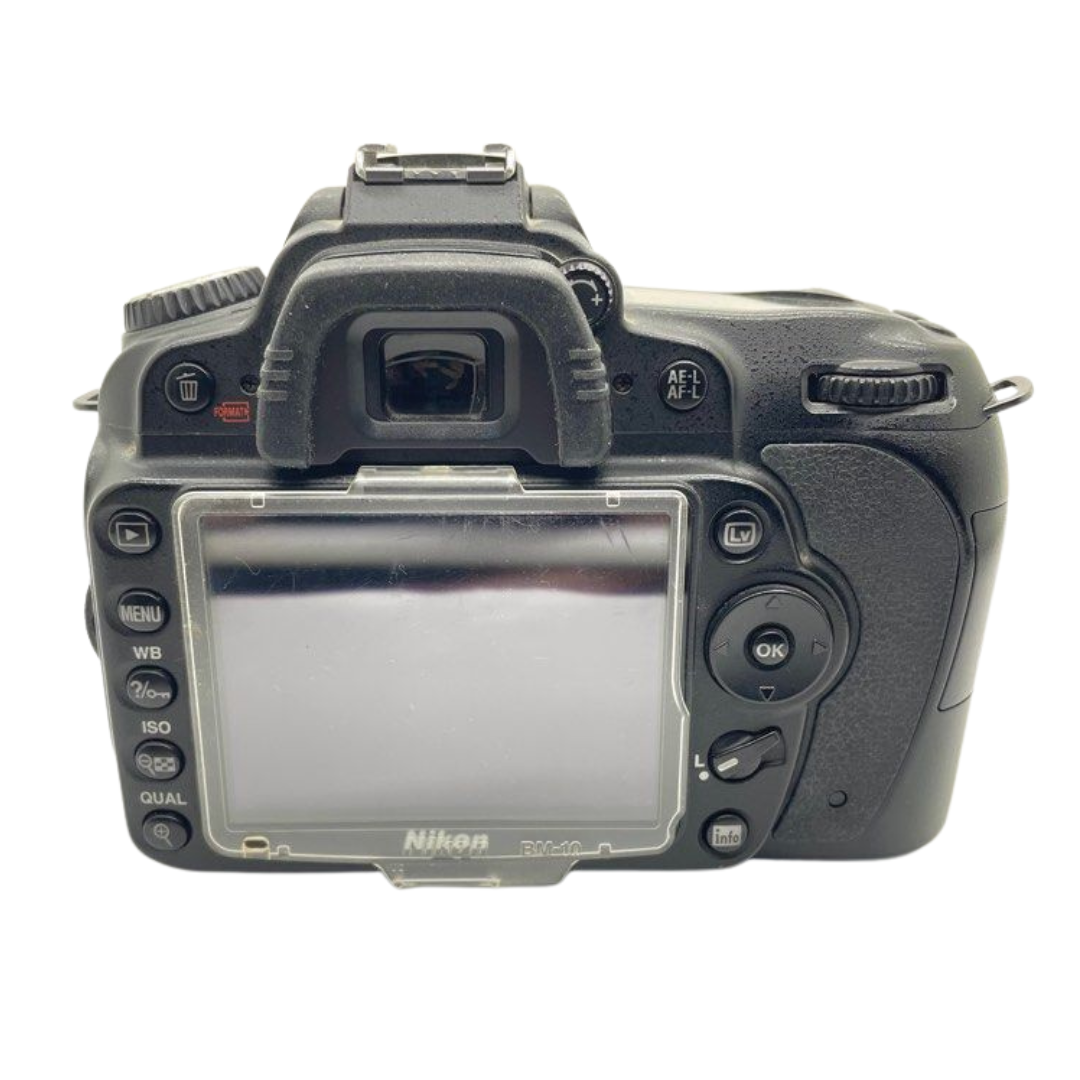 Nikon D90 12.3MP DSLR Camera with 18-55mm Lens