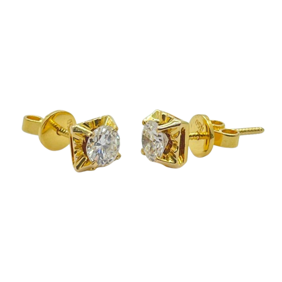 850 Yellow Gold Natural Diamond Earring