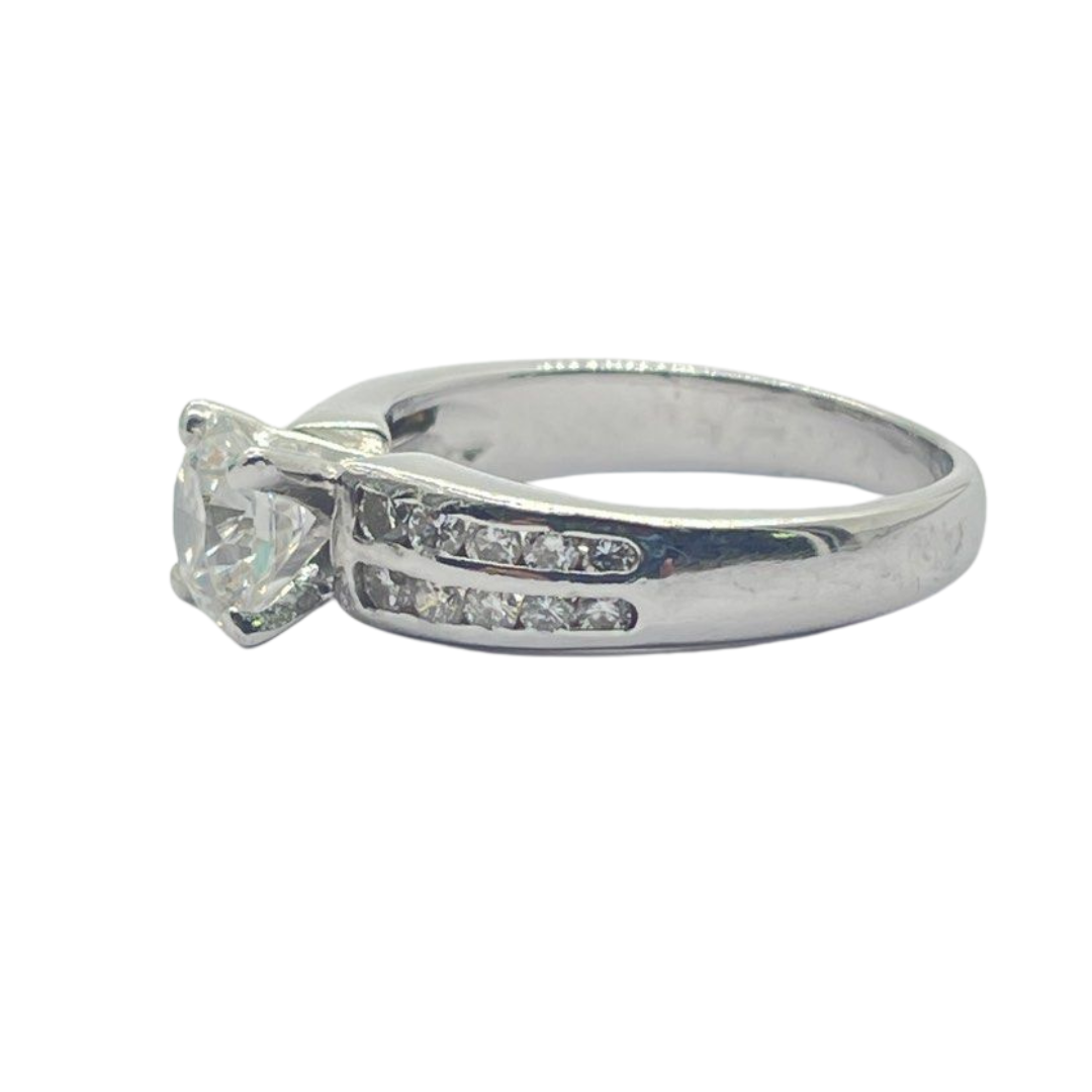 PT900 Natural Diamond Ladies Ring D1=0.85, E Color, VS2, 3xExcellent