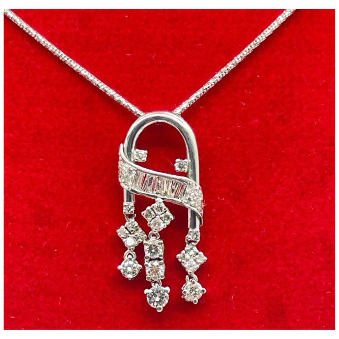 750 White Gold Natural Diamond Necklace