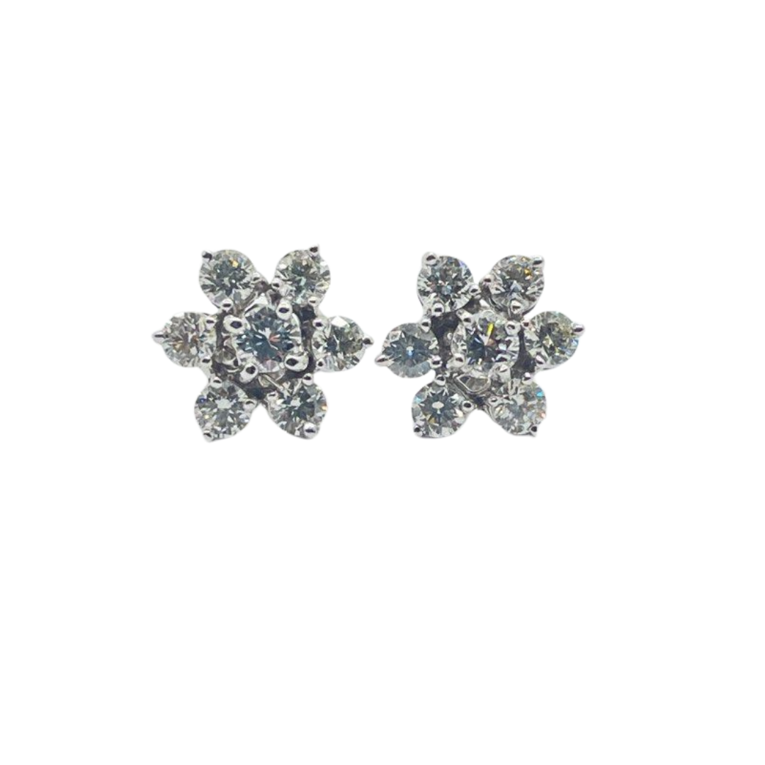 750 White Gold Natural Diamond Earring