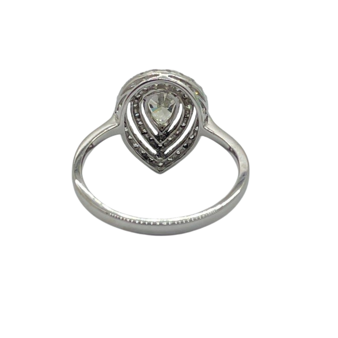 750 White Gold Natural Diamond Ring