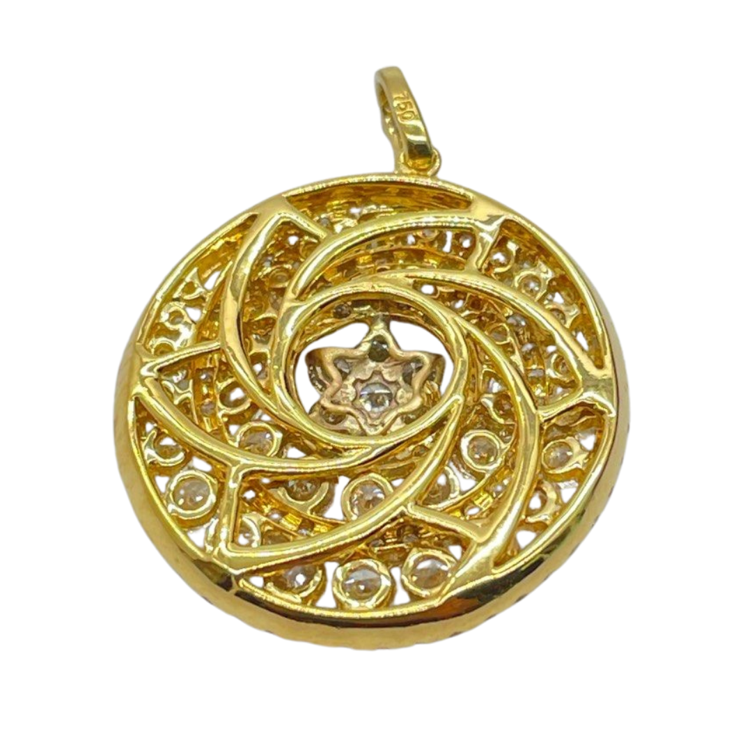 750 Yellow Gold Natural Diamond Pendant