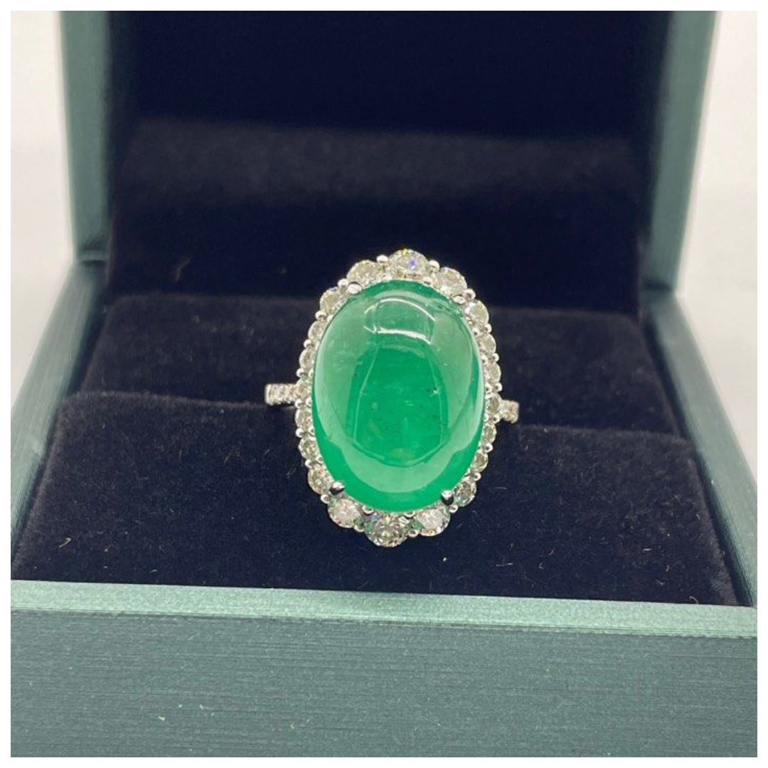 750 White Gold Natural Emerald & Diamond Ladies Ring w/Cert