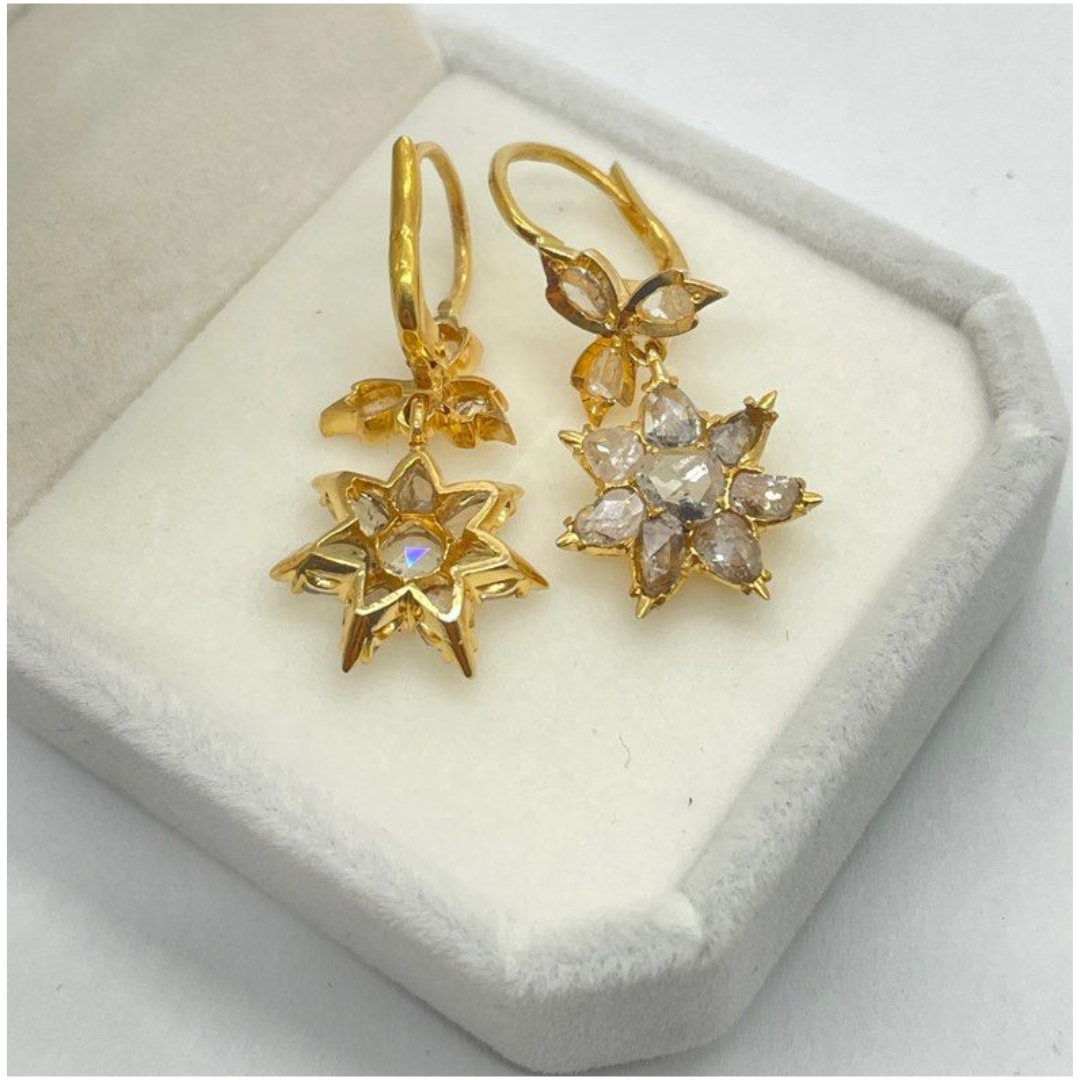 850 Yellow Gold Perenakan Intan Earring