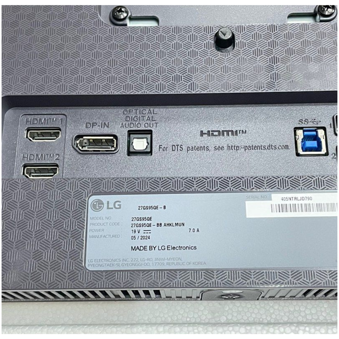 LG 27GS95QE-B 27" (2560 X 1440) OLED Display Gaming 240HZ Monitor