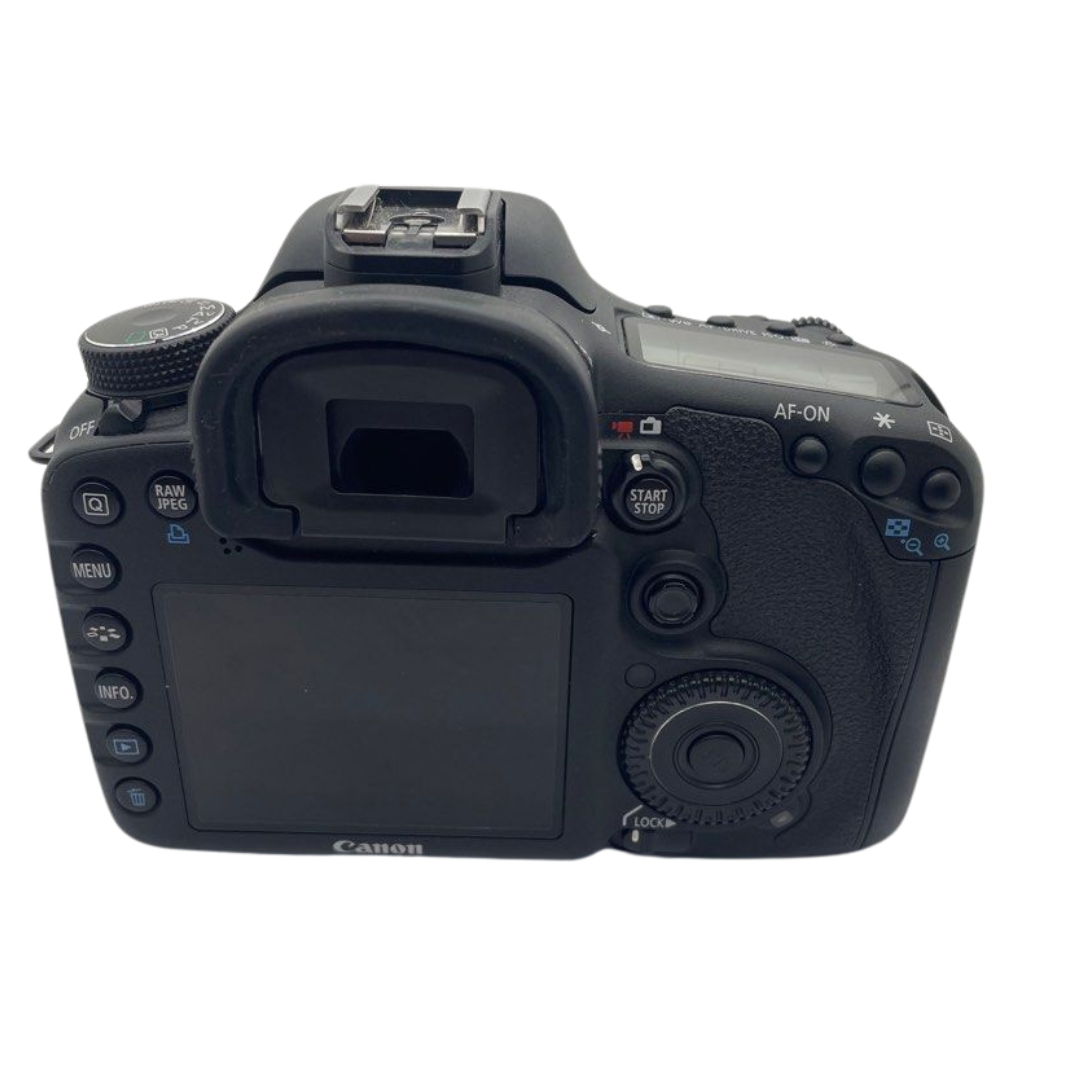 Canon EOS 7D DSLR Camera with 28-135 f/3:5-5.6 USM Lens