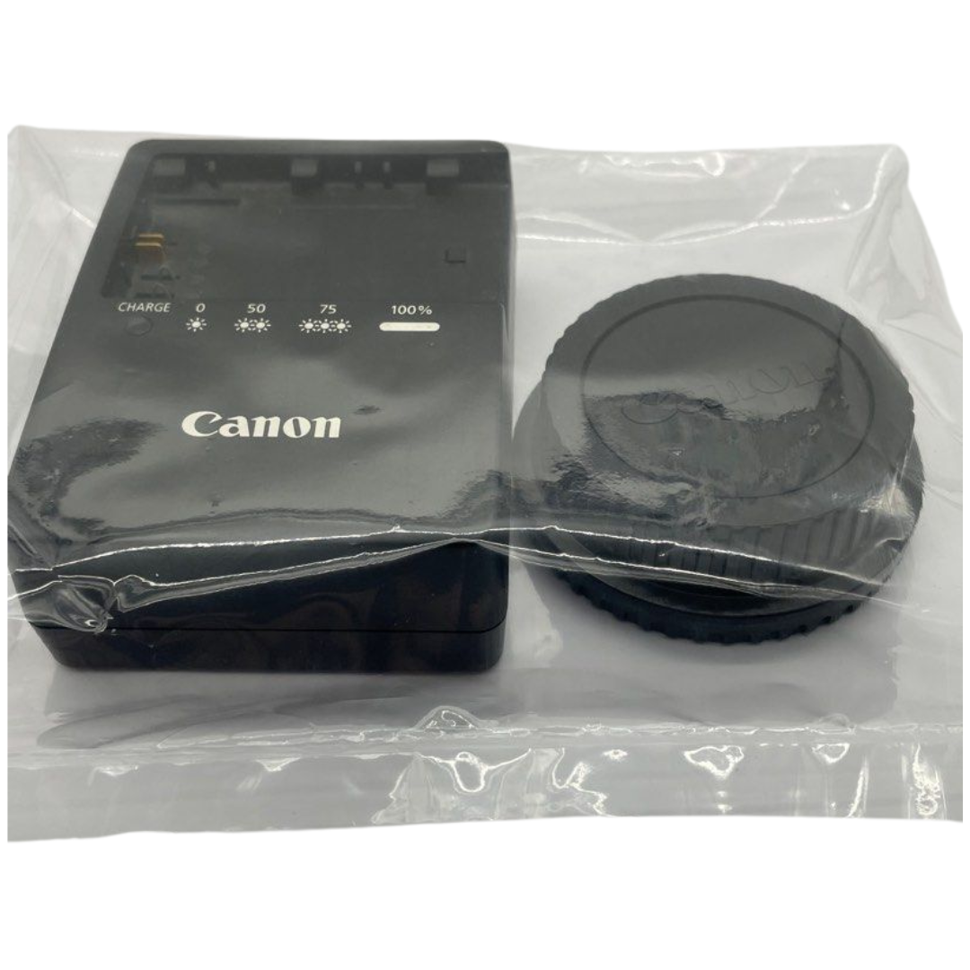 Canon EOS 7D DSLR Camera with 28-135 f/3:5-5.6 USM Lens