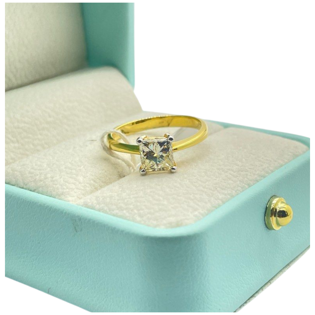 18K Yellow Gold Natural Diamond Ladies Ring , D1=1.12carat Secondary image