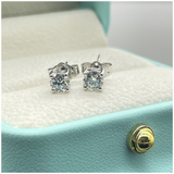 750 White Gold Diamond Earring, D2=0.50 Carat