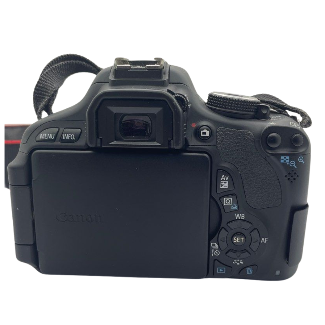 Canon EOS 600D DSLR Camera w/Lens 18-135mm