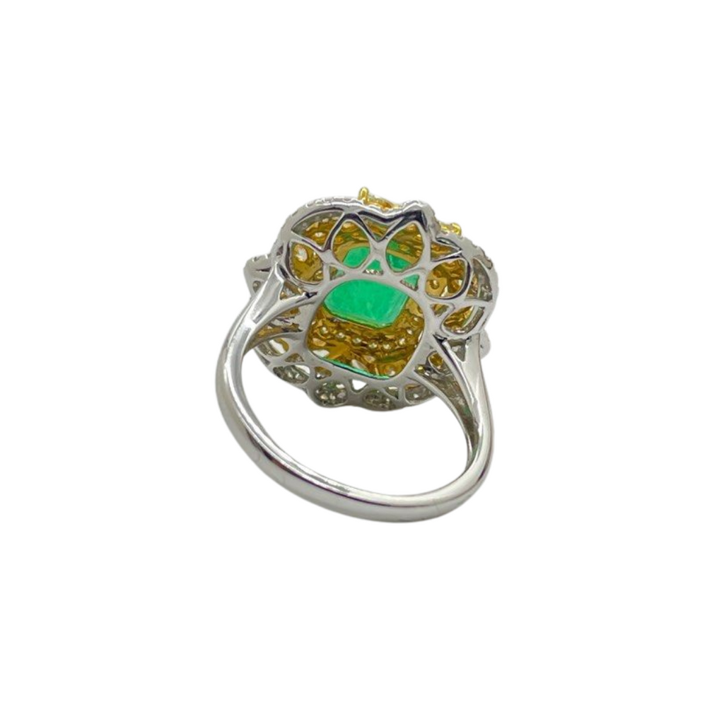 750 White Gold Natural Emerald & Diamond Ladies Ring