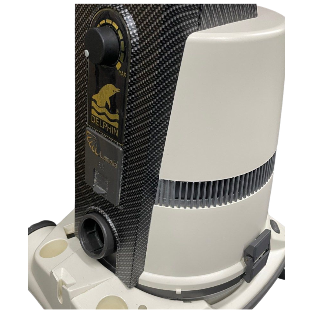 Delphin Vacuum Cleaner DP2002