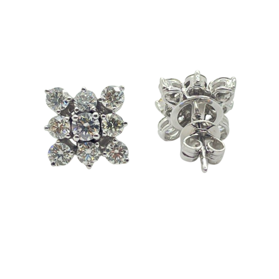 750 White Gold Natural Diamond Earring