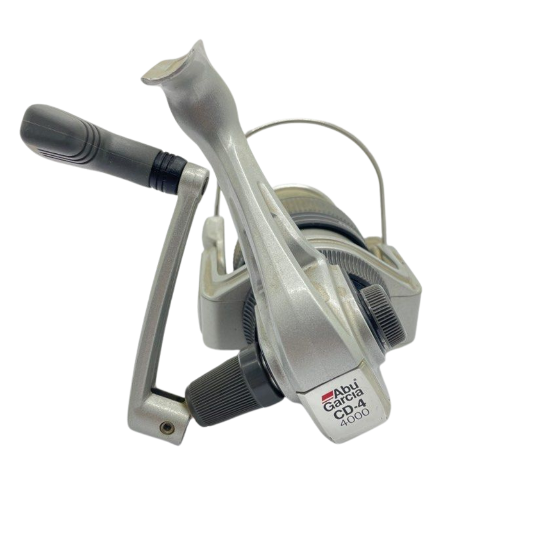 Abu Garcia CD4-4000 Center Drag Spinning Reel