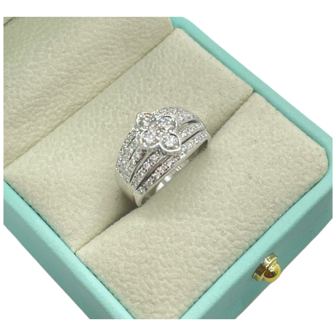 18K White Gold Natural Diamond Ring