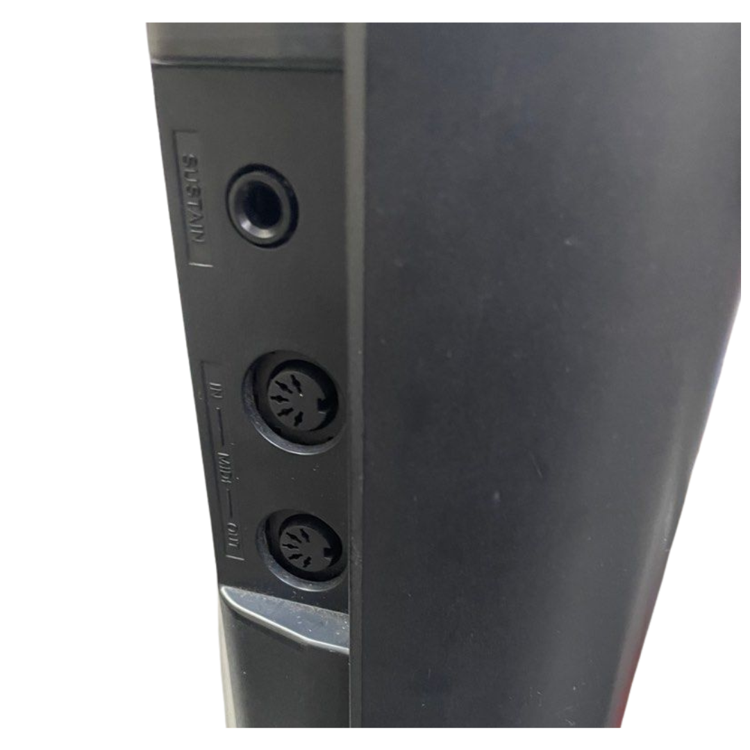 Yamaha Piaggero NP11 61-Key Lightweight Compact Portable Keyboard