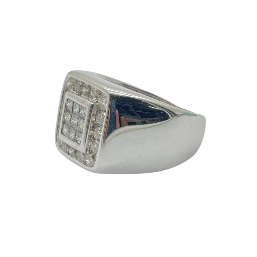18K White Gold Natural Diamond Men’s Ring
