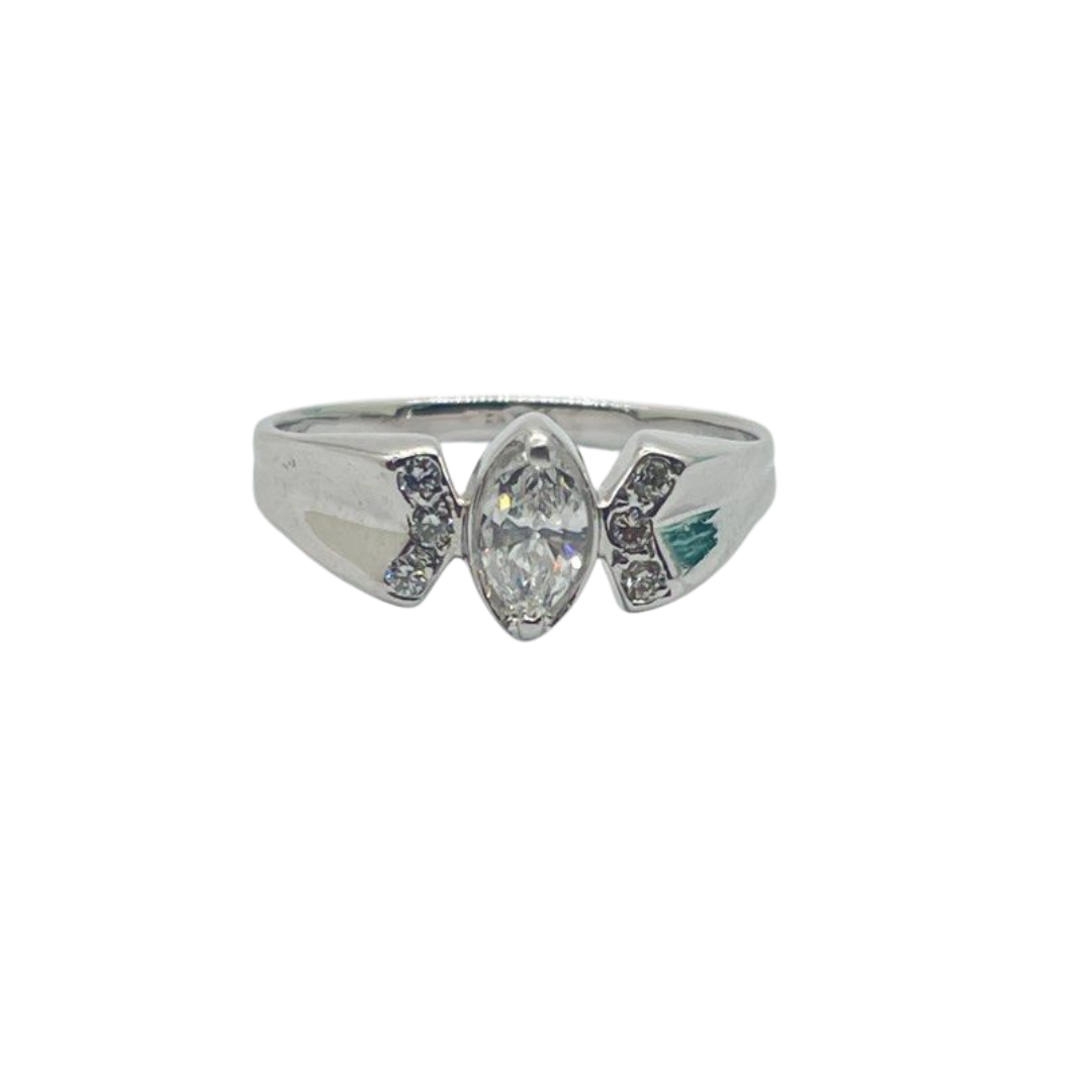 750 White Gold Natural Diamond Ring Secondary image