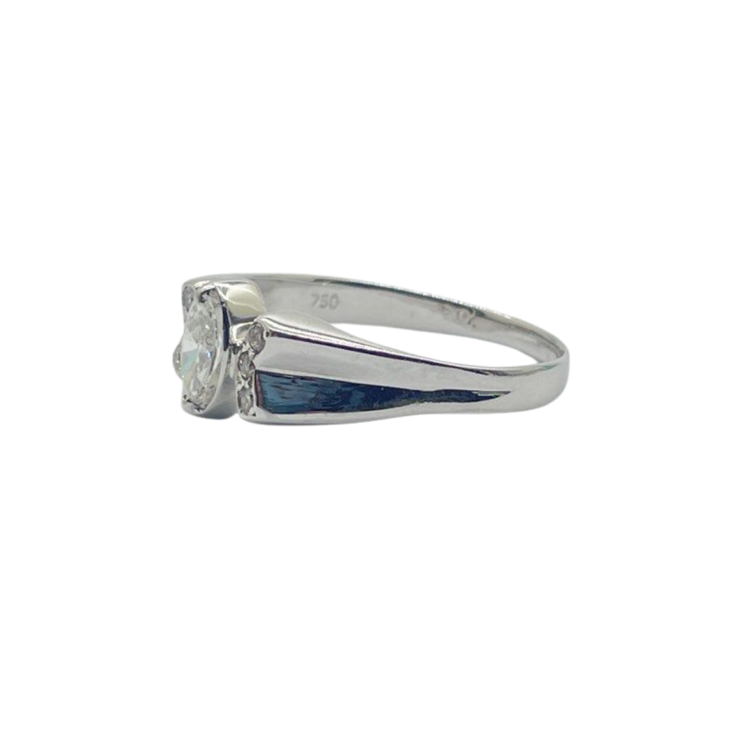 750 White Gold Natural Diamond Ring