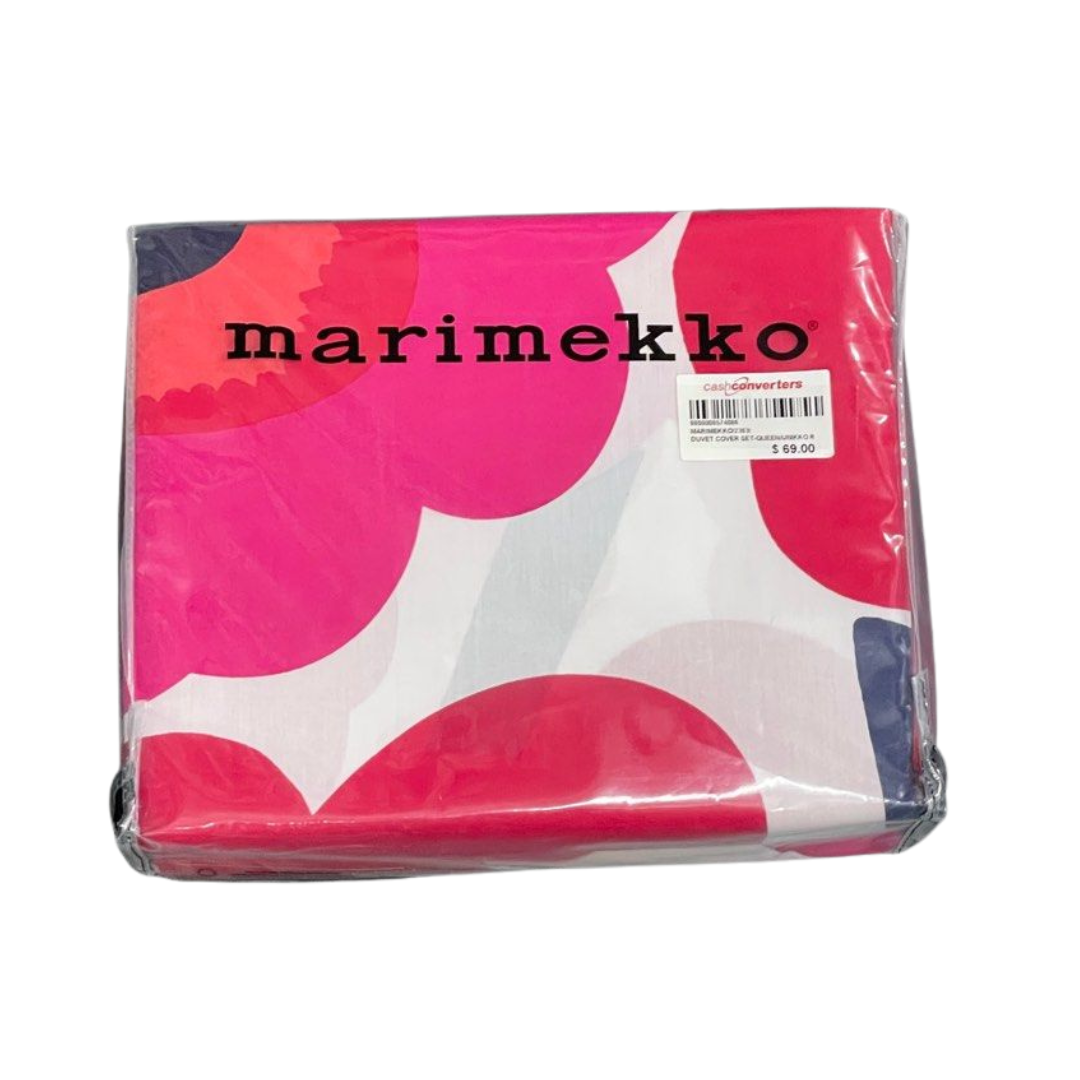 MARIMEKKO - Queen Duvet Cover Set, Cotton Bedding with Matching Shams & Botton Closure, All Season Home Decor (Unikko Red, Queen)