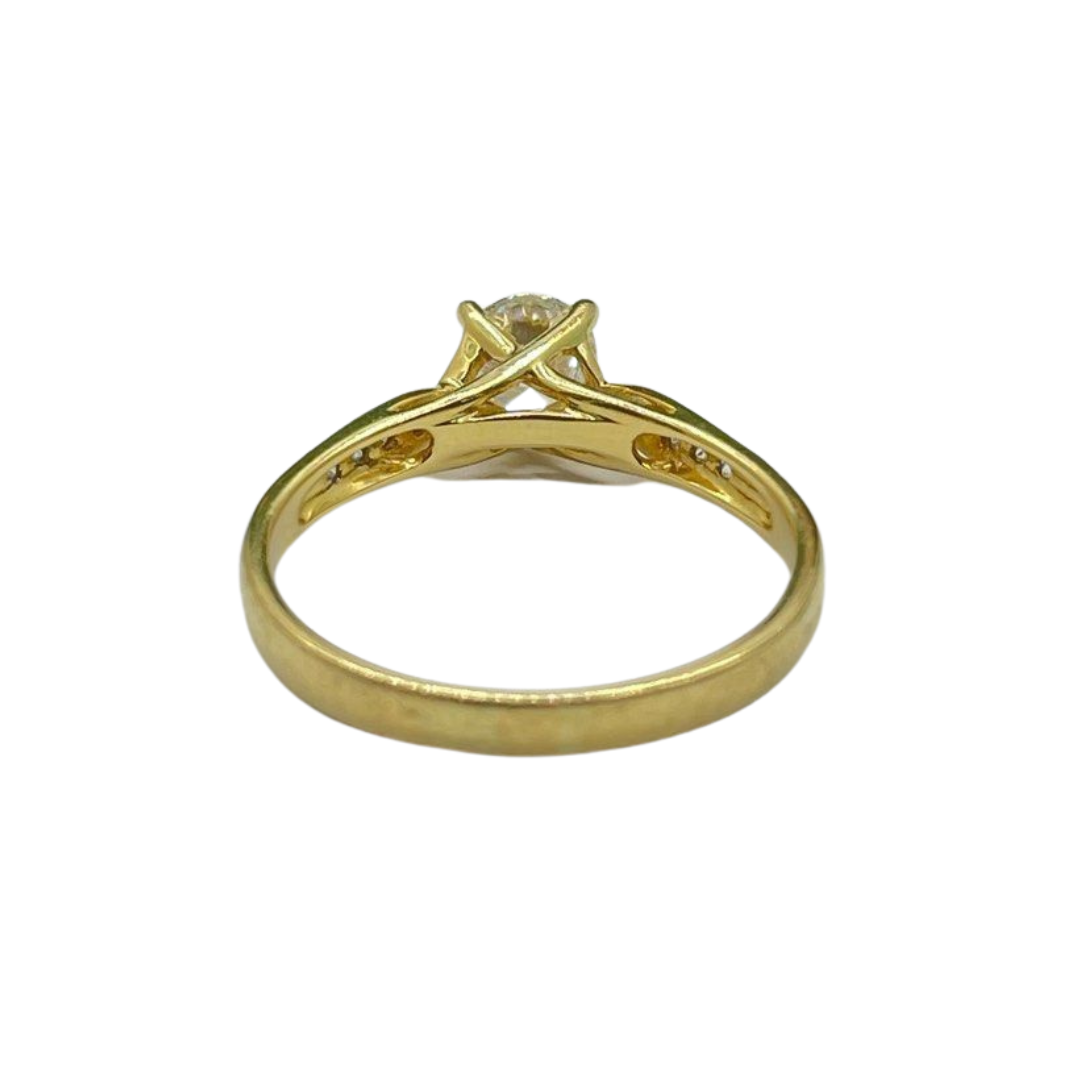 18K Yellow Gold Natural Diamond Ring