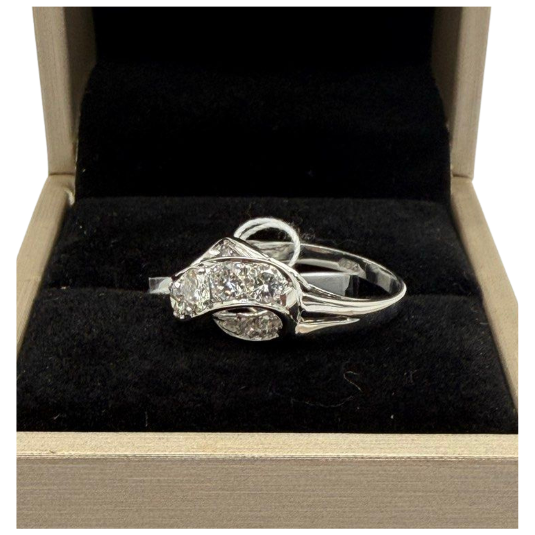 18K White Gold Natural Diamond Ring
