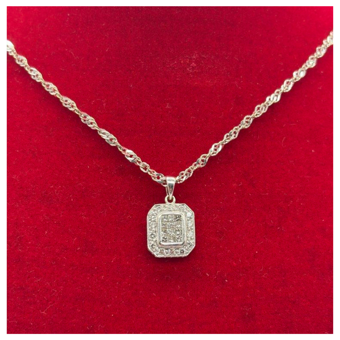 750 White Gold Natural Diamond Necklace
