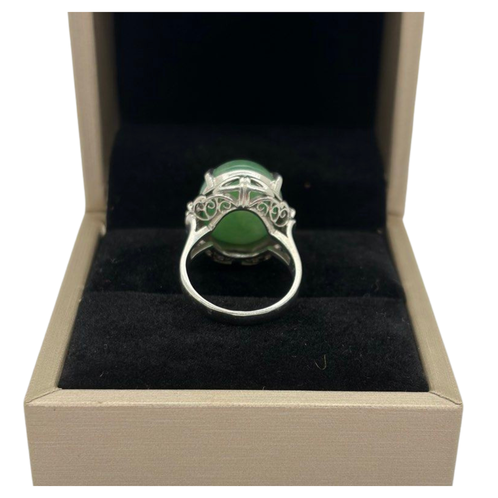PT900 Natural Jadeite (Type-A) & Diamond Ladies Ring