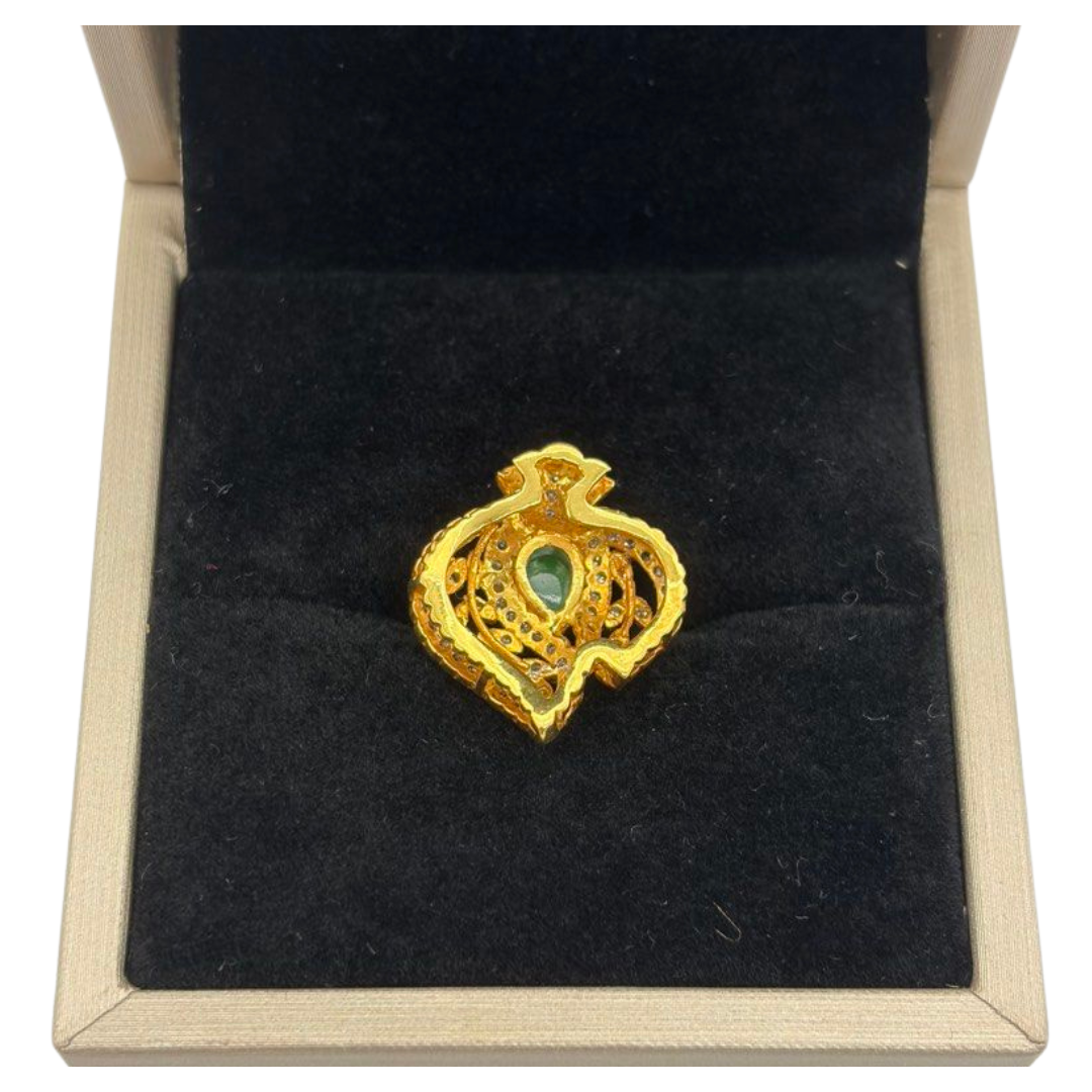 850 Yellow Gold Natural Jadeite (Type-A) & Diamond Pendant