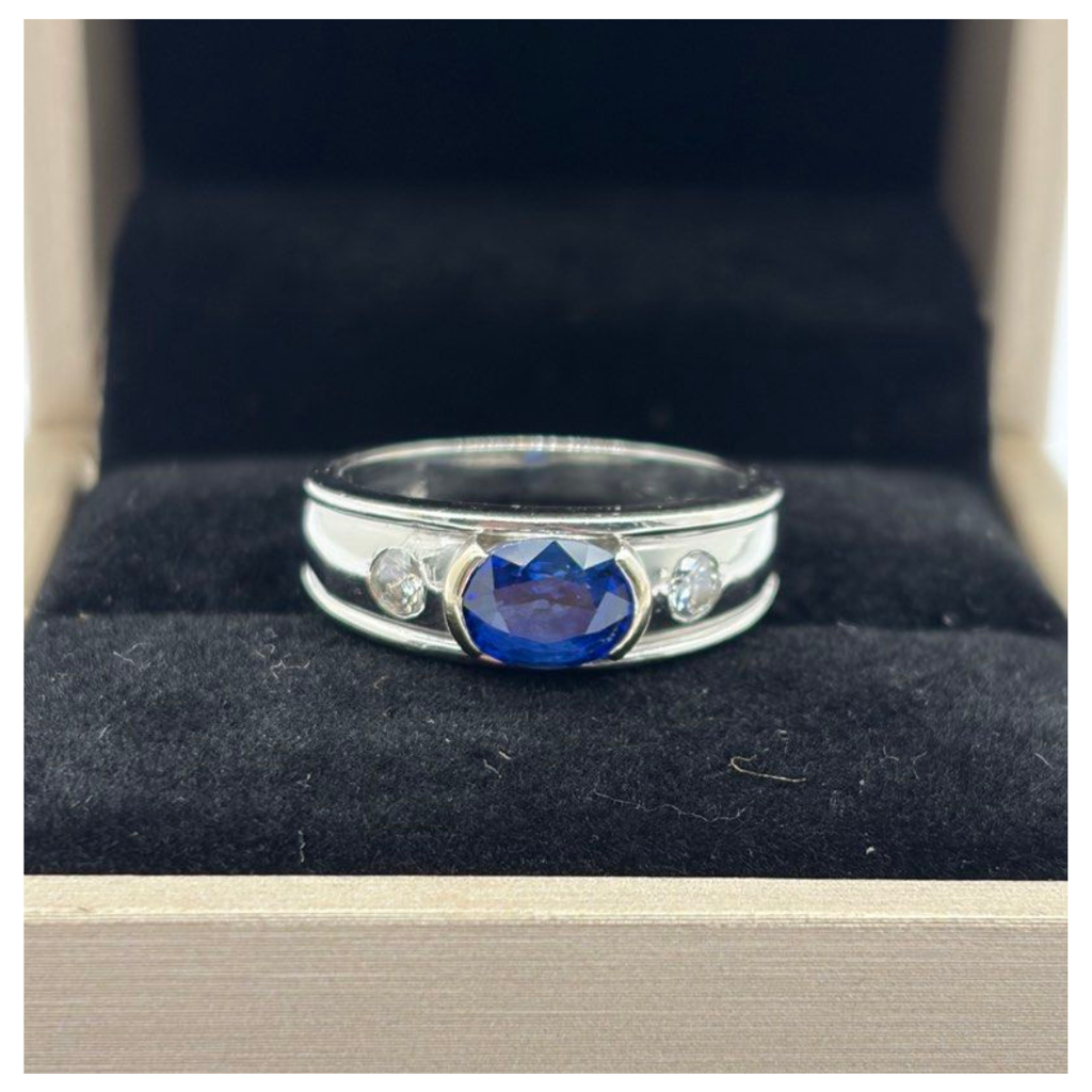 750 White Gold Natural Blue Sapphire & Diamond Men’s Ring