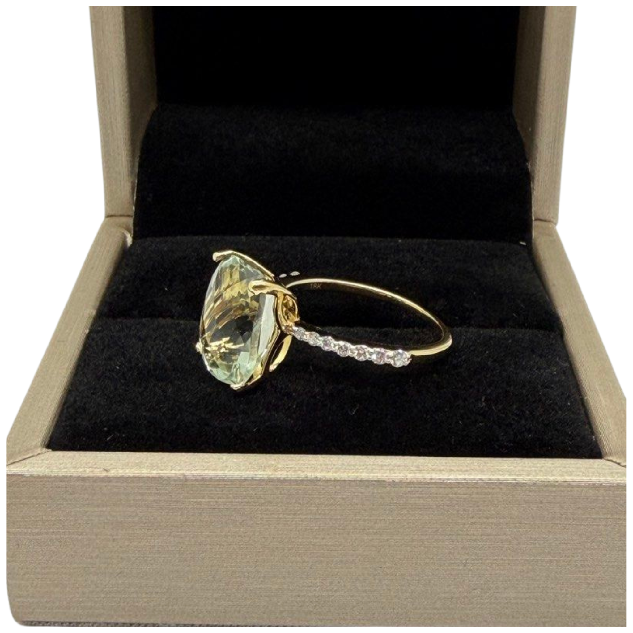 18K Yellow Gold Aquamarine & Diamond Ring