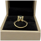 18K Yellow Gold Aquamarine & Diamond Ring