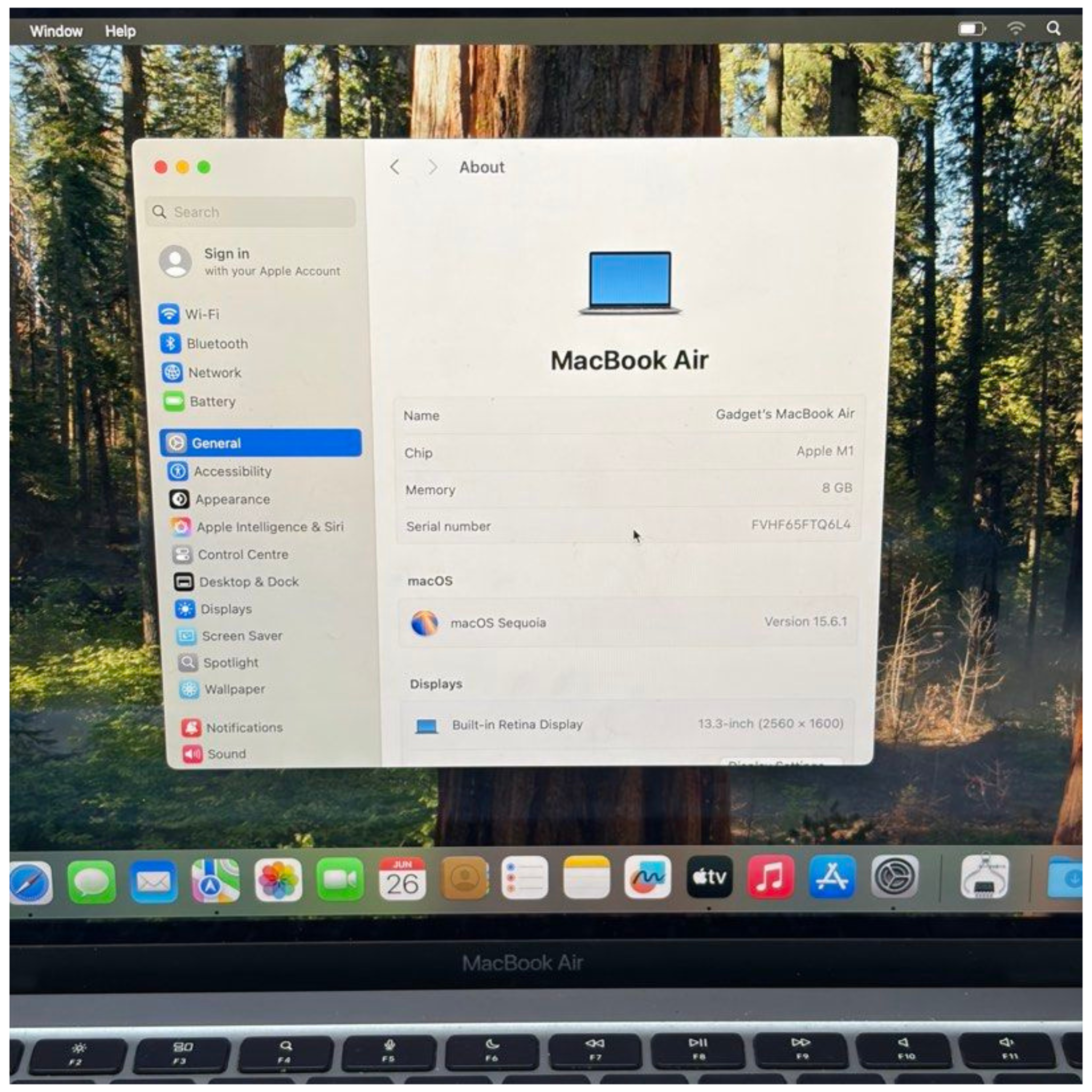 Apple MacBook Air 13 inch M1, 8GB Ram, 256GB SSD, No Charger