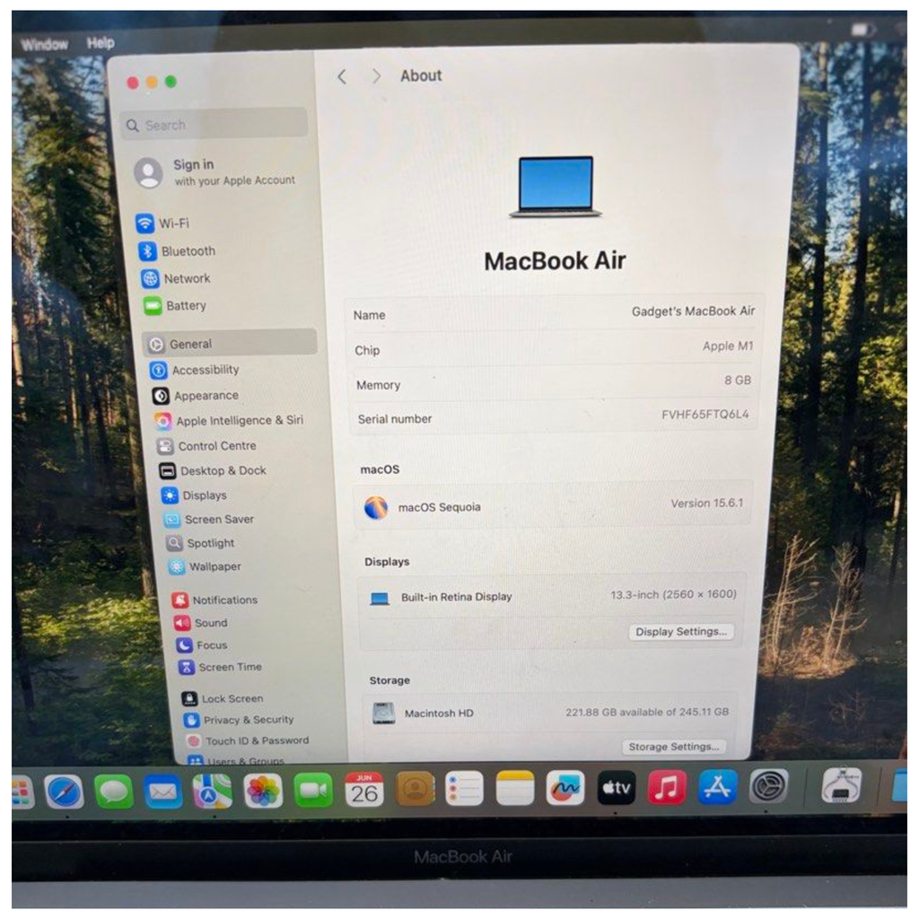 Apple MacBook Air 13 inch M1, 8GB Ram, 256GB SSD, No Charger