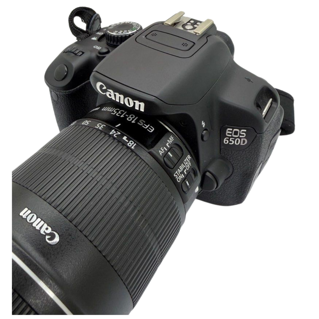 Canon EOS 650D 18.0MP DSLR Camera with 18-135mm Lens