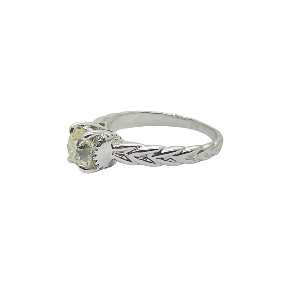 18K White Gold Natural Diamond Ring
